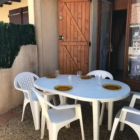 Charmante T1+cabine+mezzanine - 4 Pers, Terrasse, Parking, Proximite Commerces, Bord De - Fr-1-81-53 * Leucate