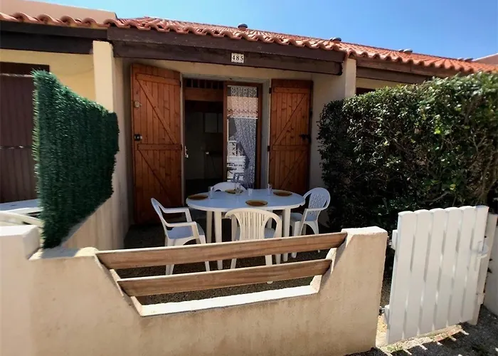 Villa Charmante T1+cabine+mezzanine - 4 Pers, Terrasse, Parking, Proximite Commerces, Bord De - Fr-1-81-53 Leucate
